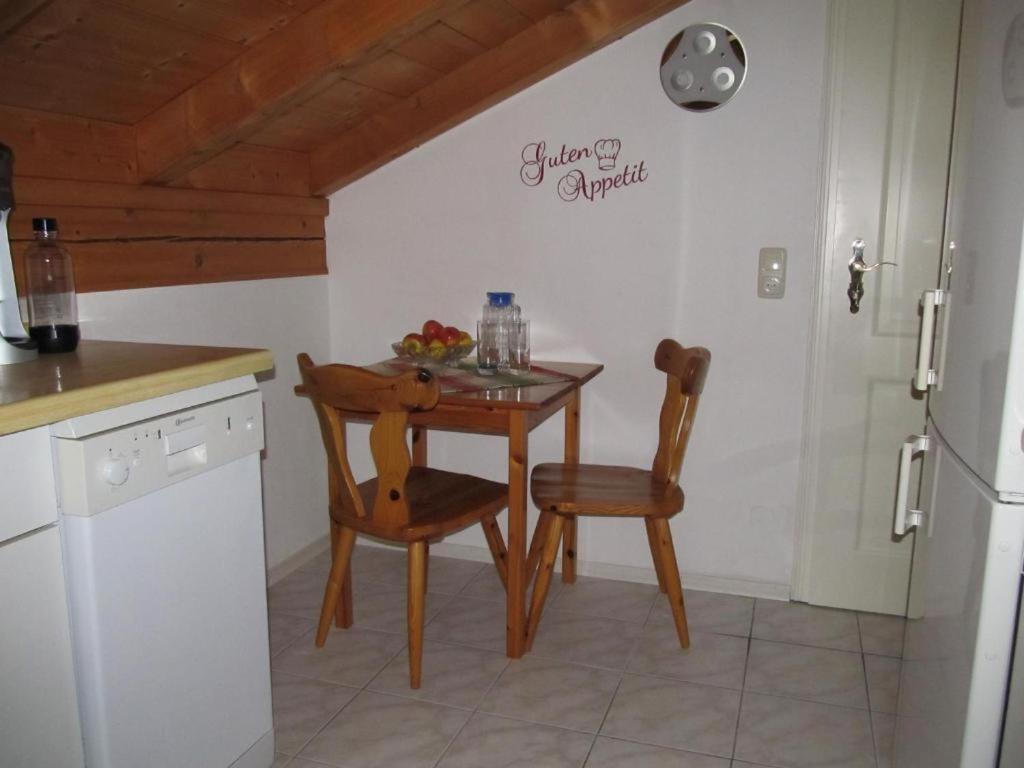 Ferienwohnung Bei Mutti Rottau Exteriör bild